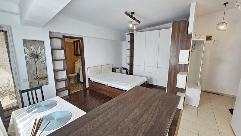 Trapezului, Burnitei, bl. 2012, centrala proprie, 10 min metrou 1 Decembrie